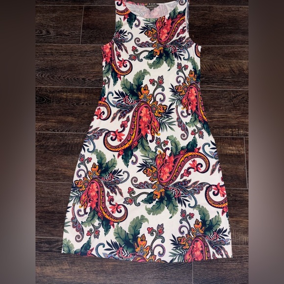 Tommy Bahama Dresses & Skirts - Tommy Bahama Floral Paisley Print Skirt